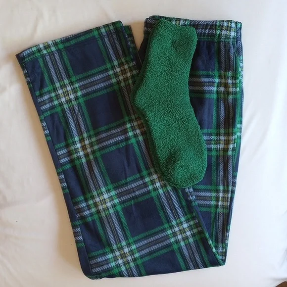 NWT 2PC Sleep Chic Plaid Pajama Pants Socks S Bottoms Blue Green JC Penney - Picture 4 of 10